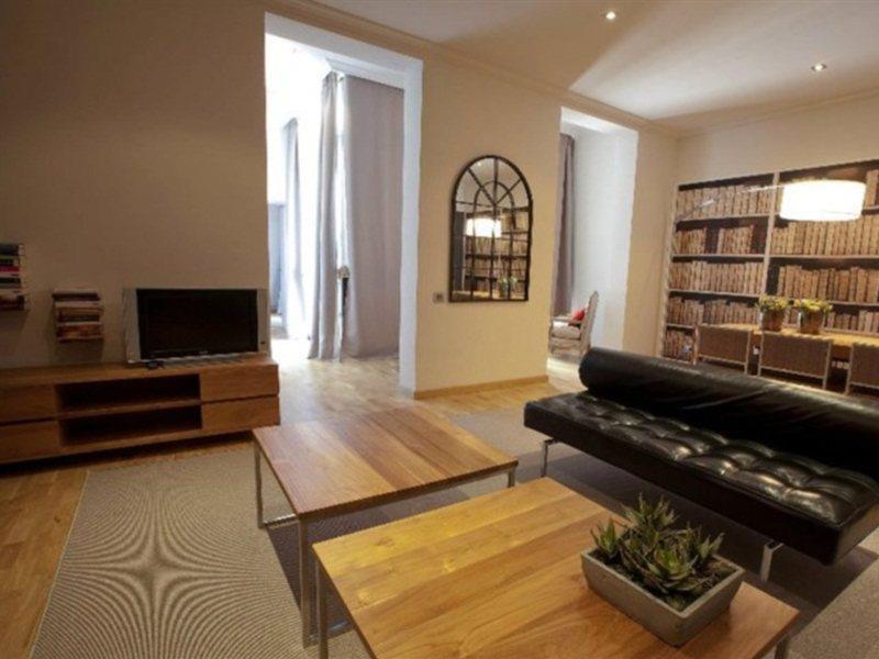 Apartments Sixtyfour Барселона Экстерьер фото
